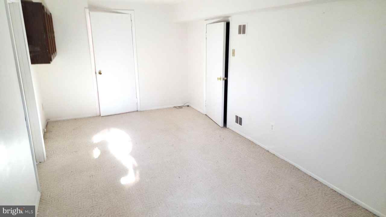 6507 Byron Ave - Photo 4 of 8