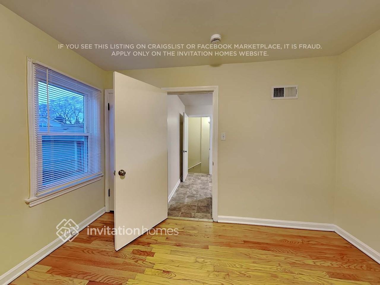 9024 S Albany Ave - Photo 5 of 20