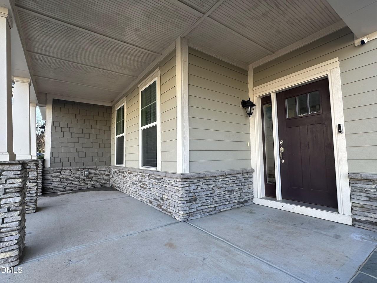 221 Hensley Oak Way - Photo 2 of 45