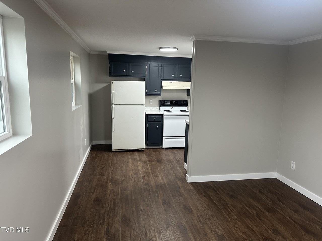 116 Bayberry St Apt 5 #5 - Photo 6 of 14