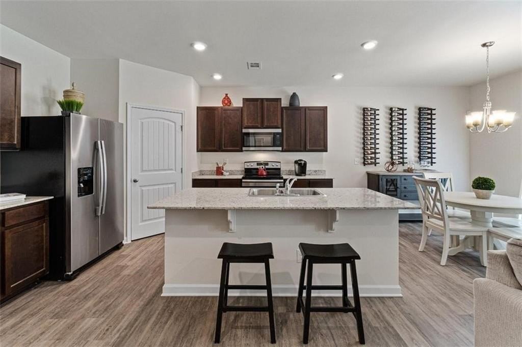 105 Whitewood Dr - Photo 5 of 14