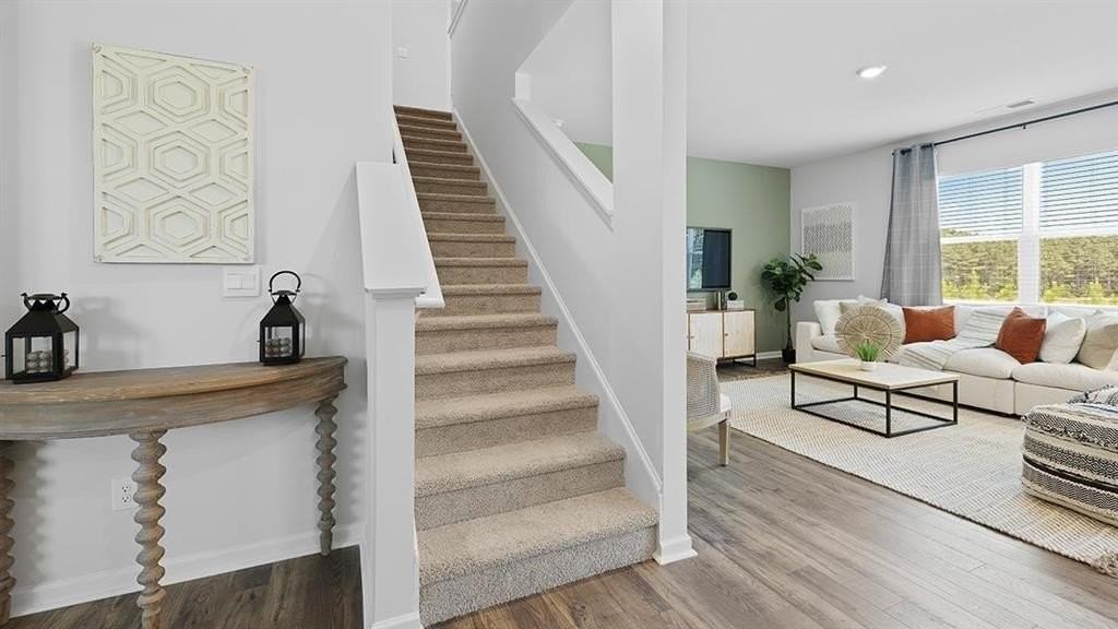 105 Whitewood Dr - Photo 6 of 14