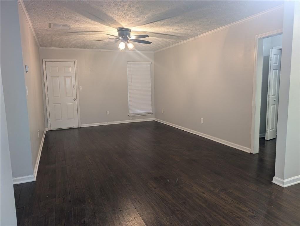 155 Chesapeake Dr Unit 145 #145 - Photo 4 of 18