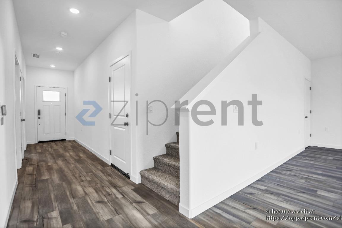 4654 Sami Jo Dr - Photo 6 of 39