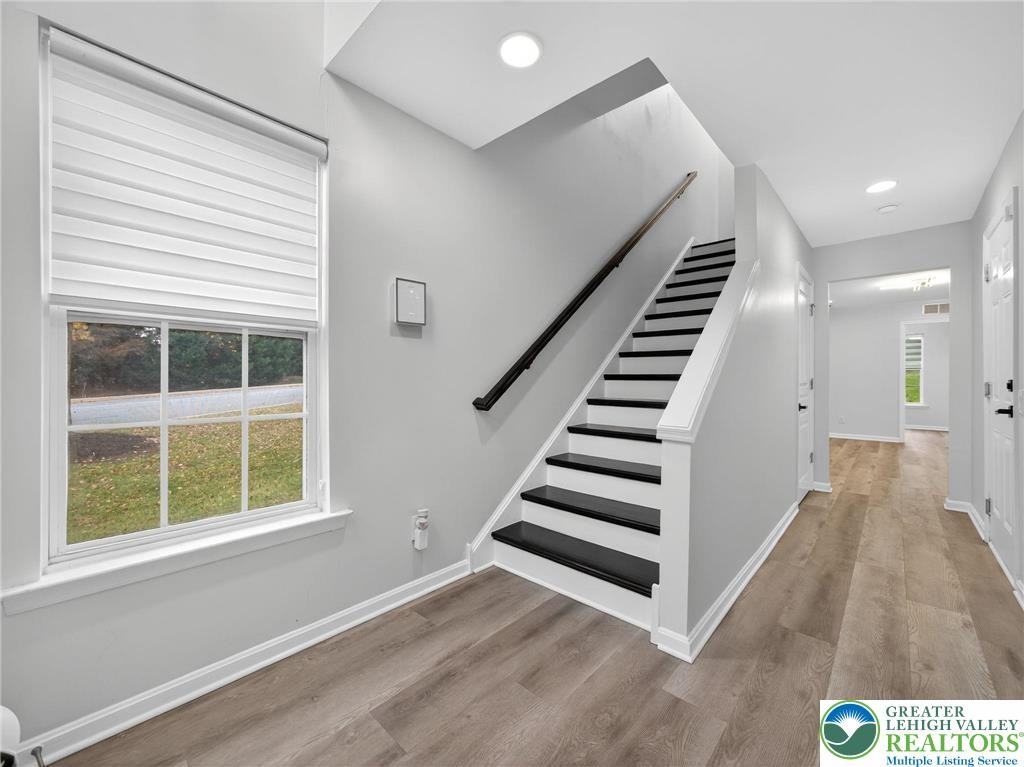 8450 Putnam Ct - Photo 2 of 15