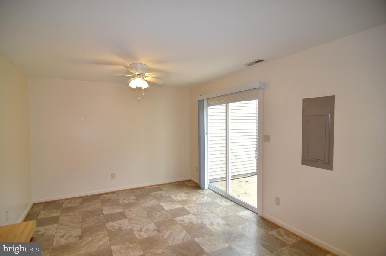 22093 Spring Valley Dr - Photo 5 of 16