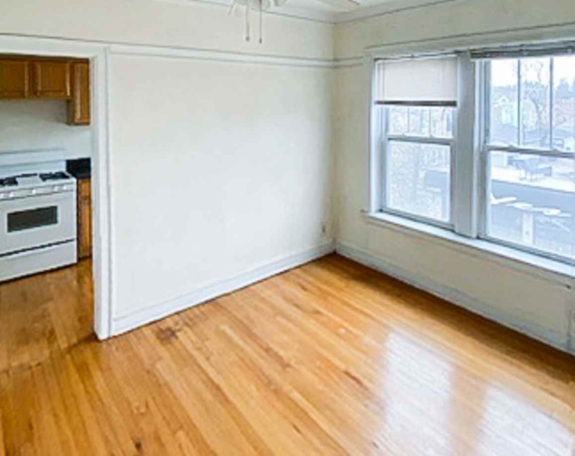 N Damen Ave & W Foster Ave - Photo 3 of 9