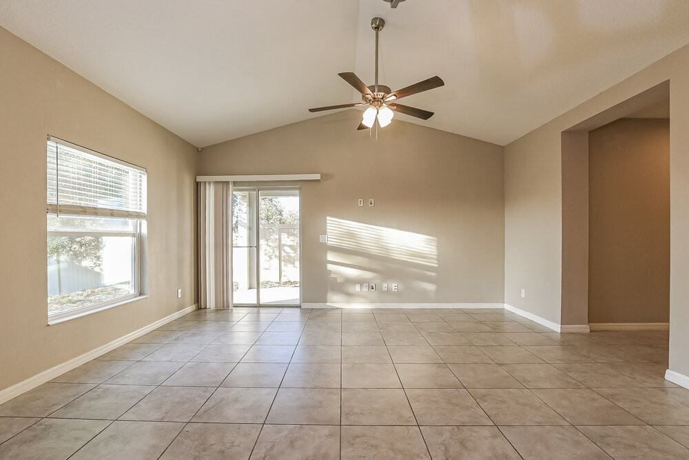 9808 Kinmore Dr - Photo 3 of 16