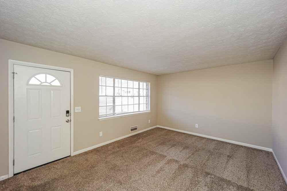 7323 Mockingbird Trl - Photo 6 of 18