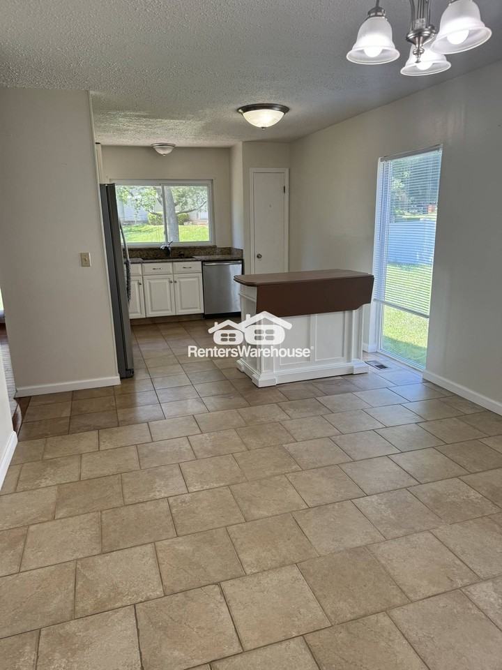 2009 Grinnell Ter - Photo 5 of 21