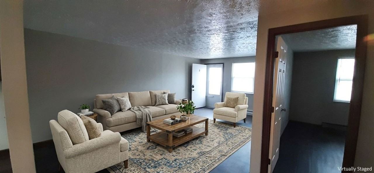 ROYAL OAKS APARTMENTS - Photo 2 of 7