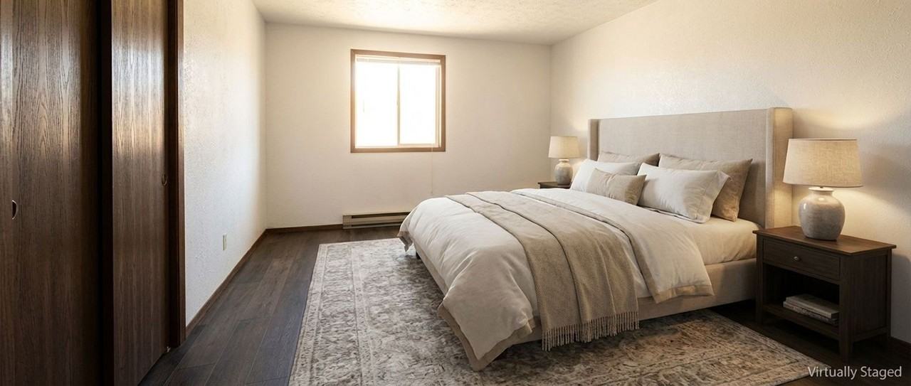 ROYAL OAKS APARTMENTS - Photo 4 of 7