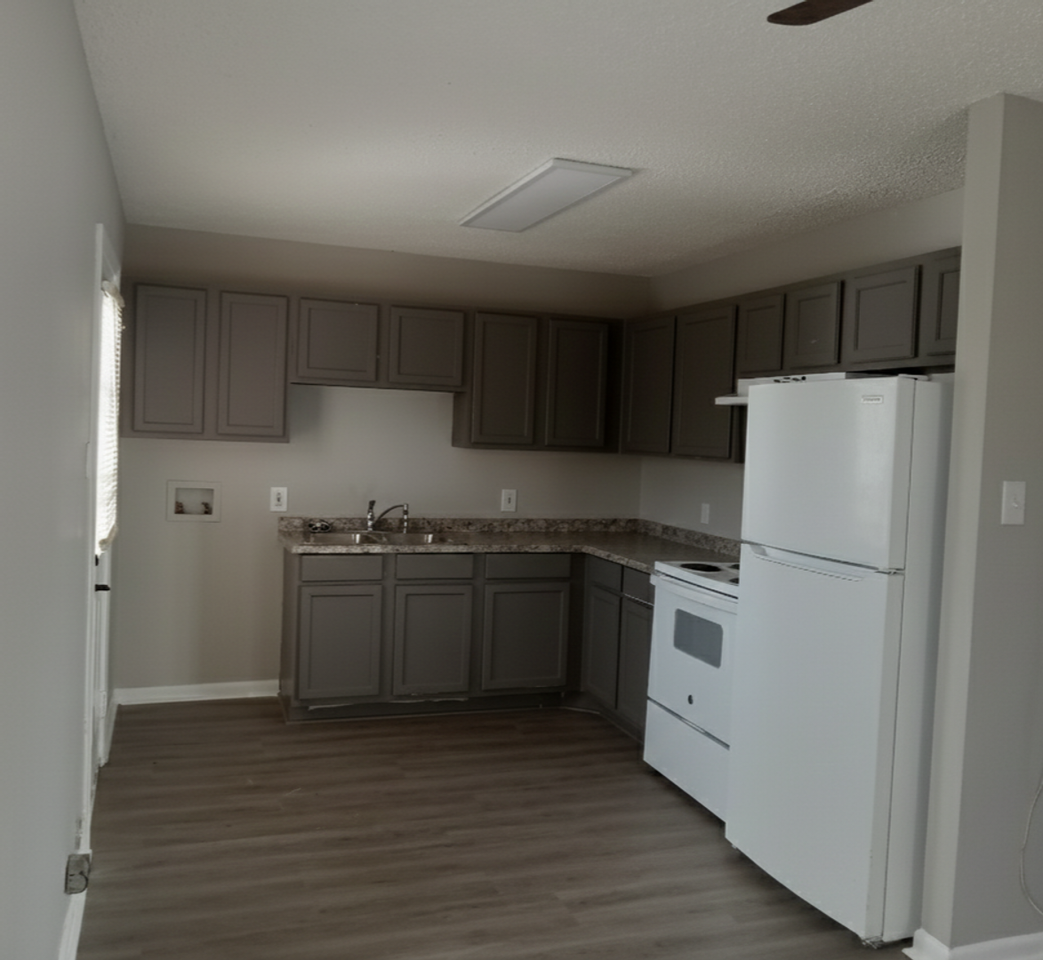 Tulip Cove Apartments - Photo 6 of 24