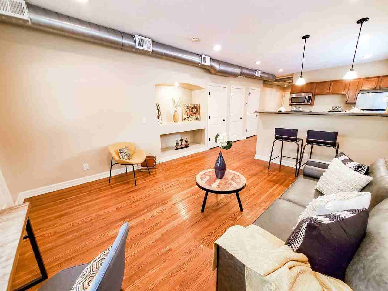 The Terrace on Jackson - Photo 3 of 24