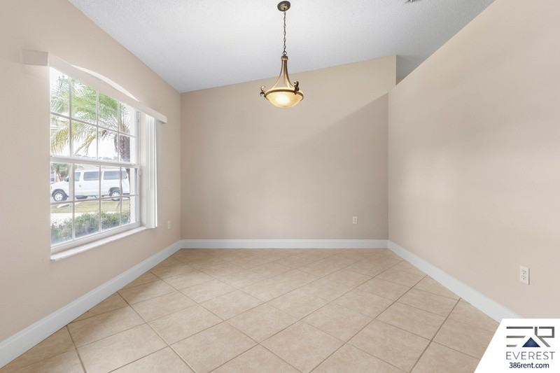 59 Riverina Dr - Photo 7 of 50