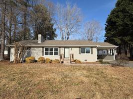 featured image of 2465 W Clemmonsville Rd