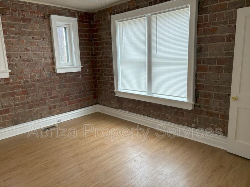 4215 Neosho St #101 - Photo 2 of 13