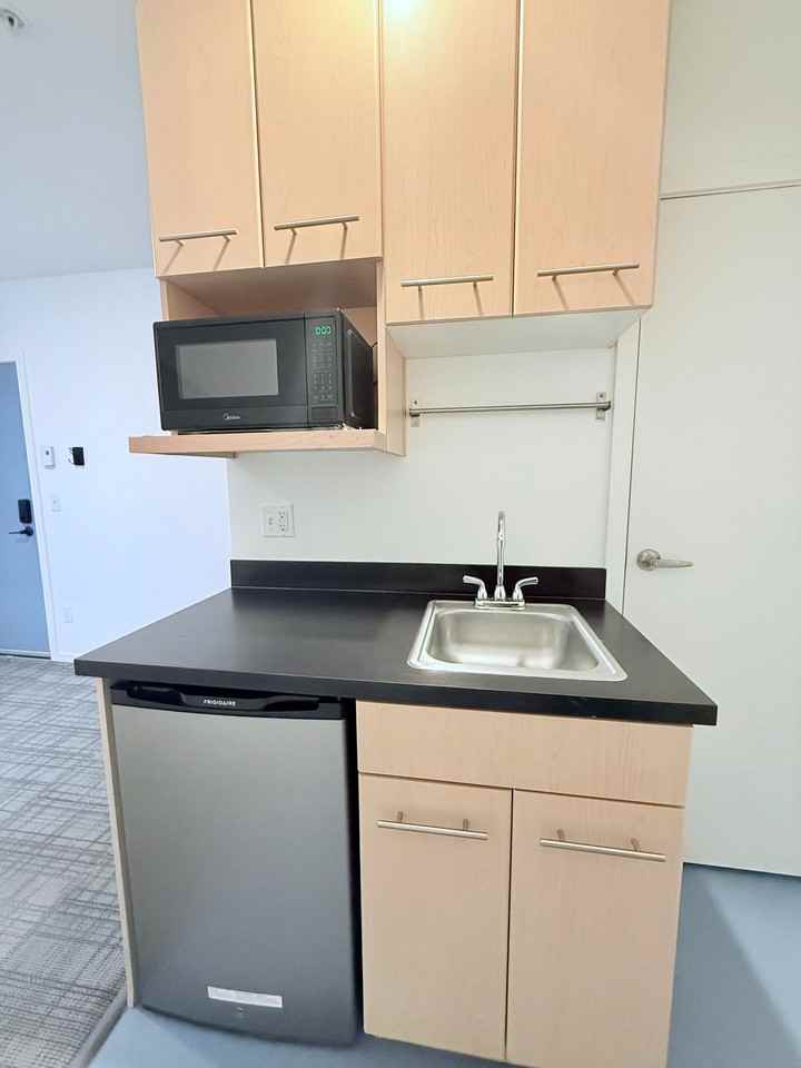 Cozy & Modern Studios Located in the Heart of Ballard - Photo 4 of 22