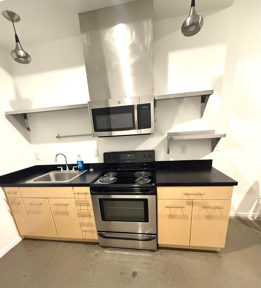 Cozy & Modern Studios Located in the Heart of Ballard - Photo 5 of 22