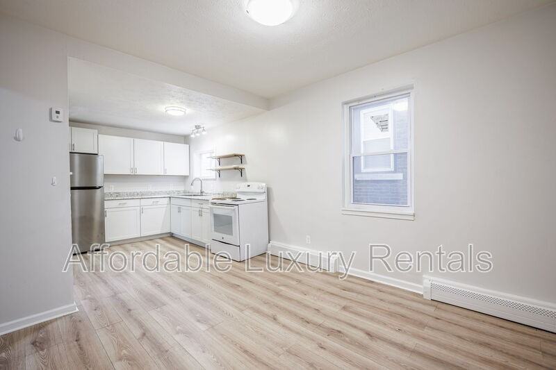 361 Broadway #3 - Photo 3 of 10