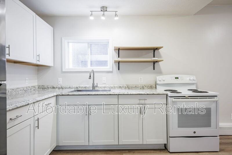 361 Broadway #3 - Photo 5 of 10