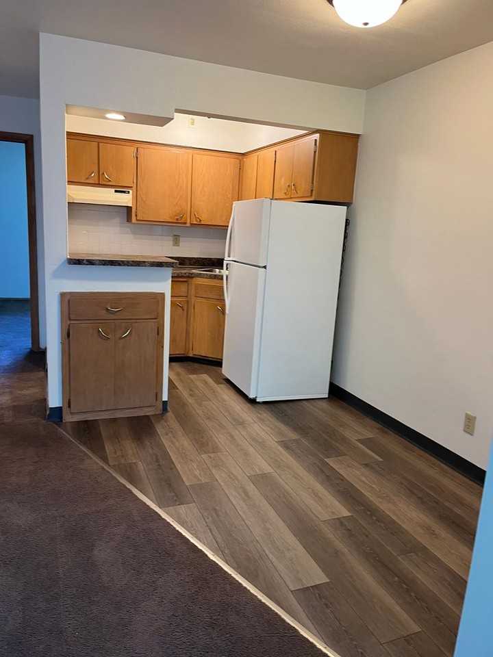 907 N Hawley Rd #1 - Photo 2 of 6