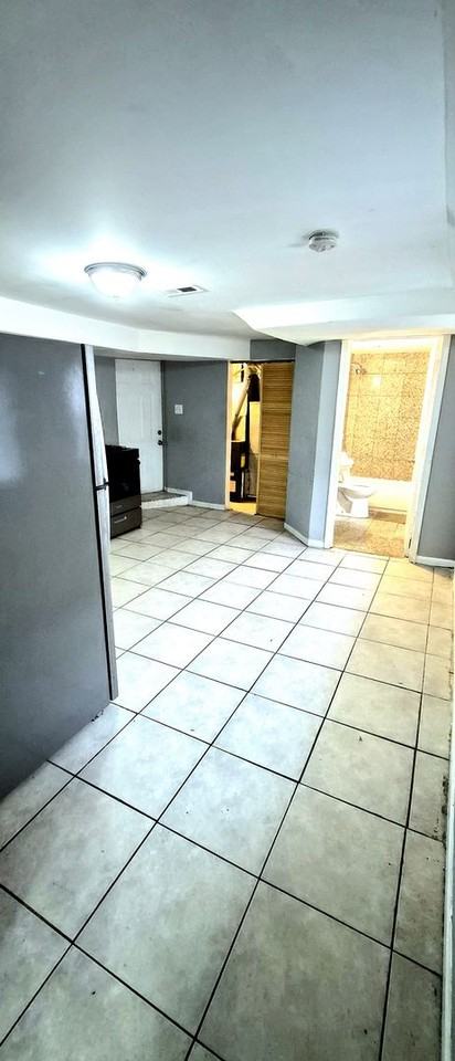 2300 S Troy St. BUILDING - Photo 2 of 11