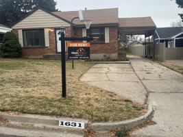 featured image of 1631 Swan St