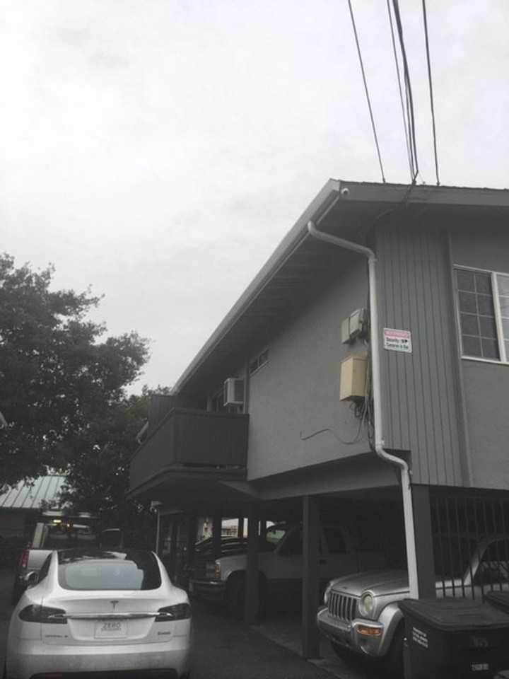 1125 1125 Lacey Lane - 1125 Lacey Ln #4 - Photo 3 of 23