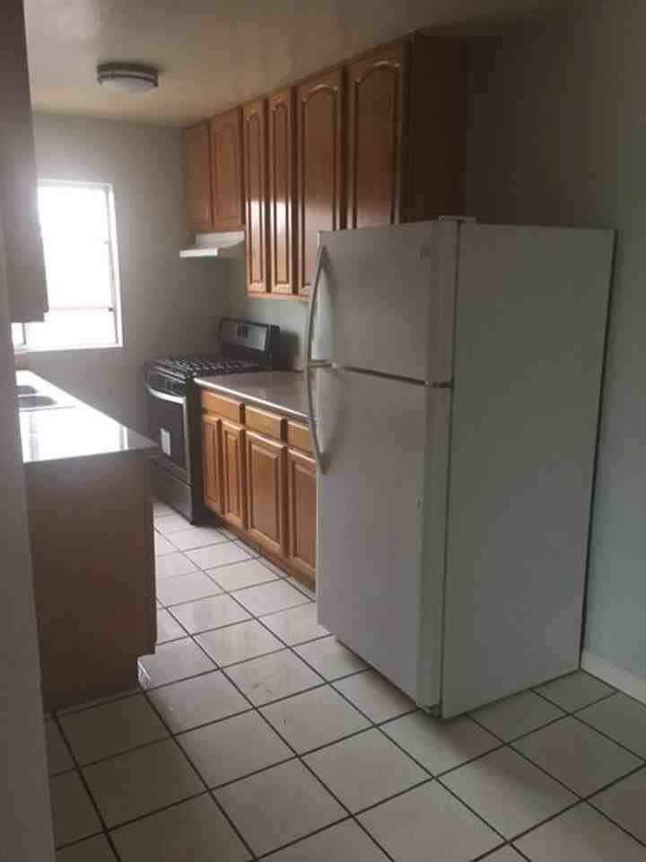 1125 1125 Lacey Lane - 1125 Lacey Ln #4 - Photo 6 of 23