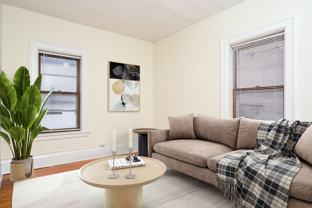 1619 Lagoon Ave - Photo 1 of 1