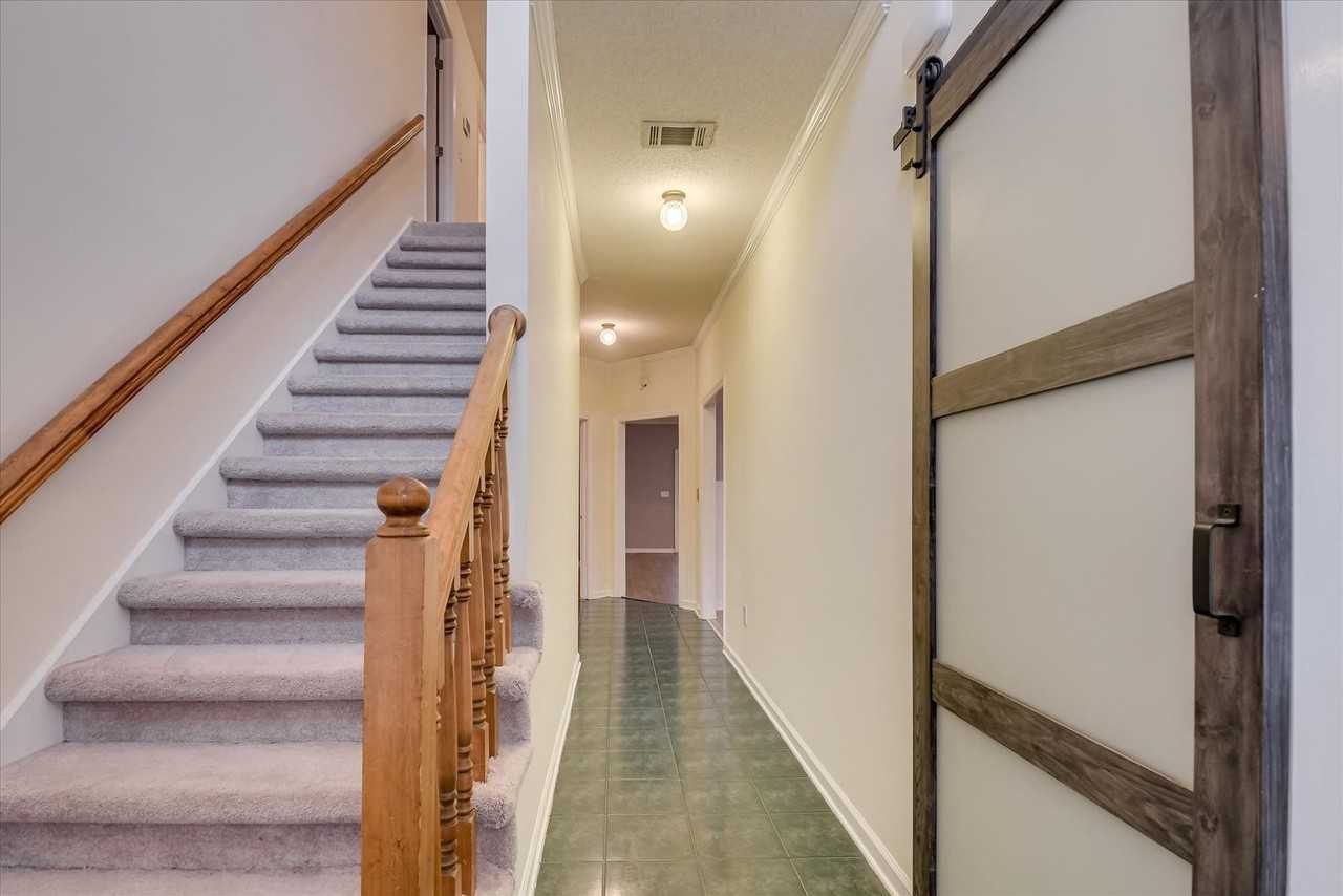 4441 Mcmanus Ct - Photo 6 of 40