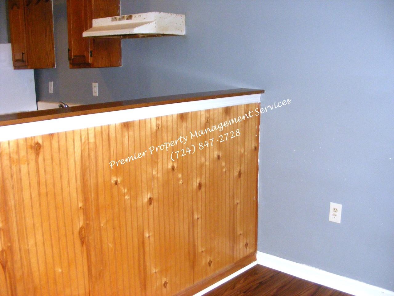 699 Olive Lane (Ambridge) - Photo 7 of 12