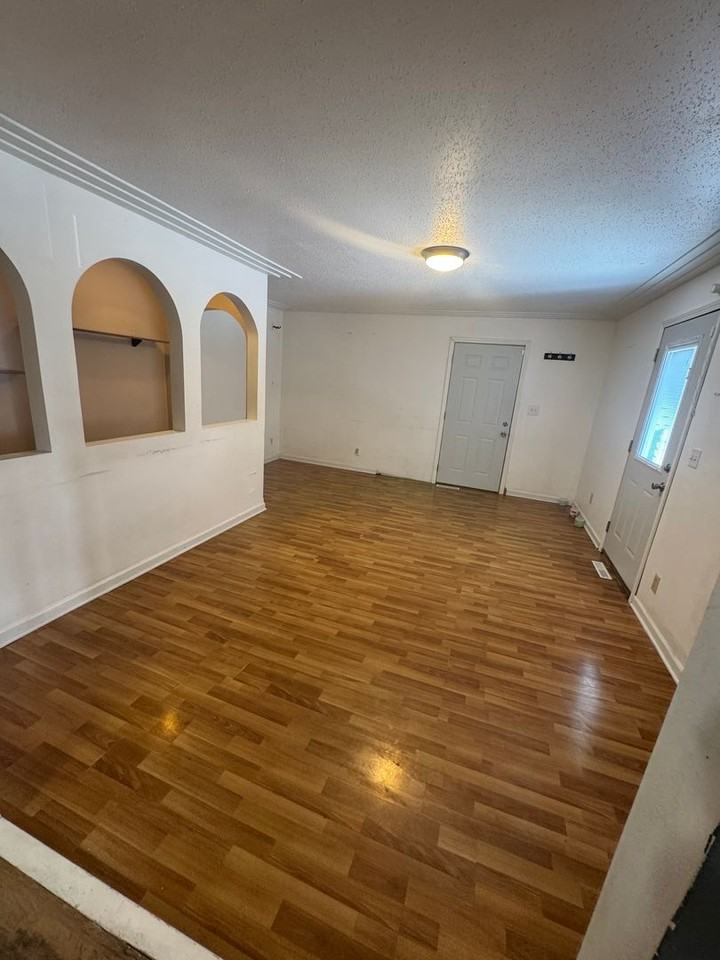 500 4th Ave Ne - Photo 4 of 13