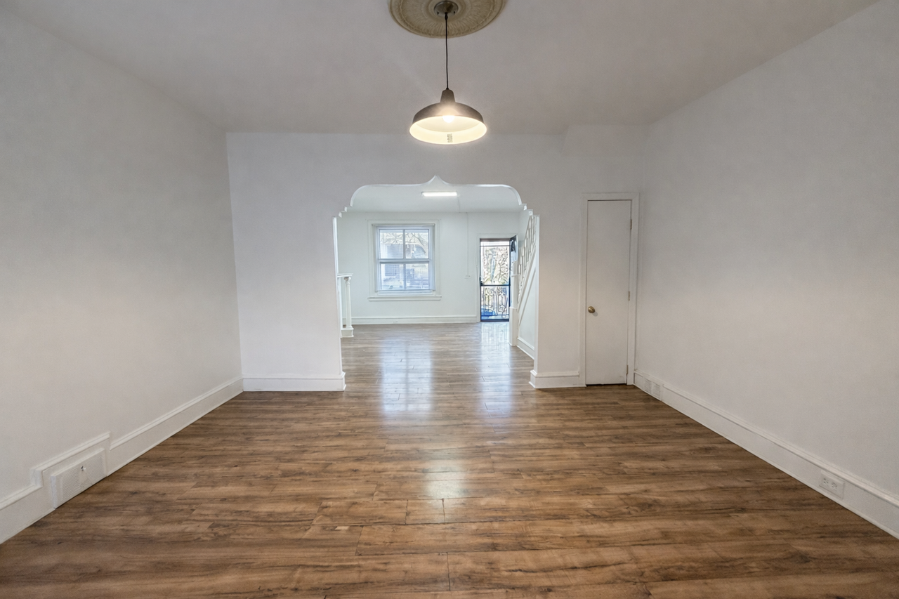 5114 Parrish St - Photo 5 of 16