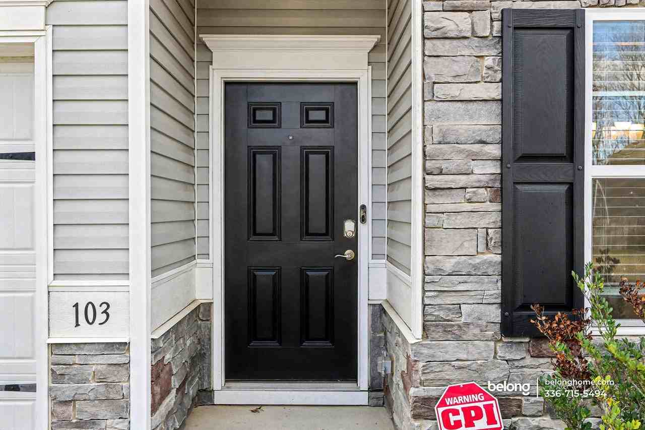 103 W Tecoma Ln - Photo 2 of 19