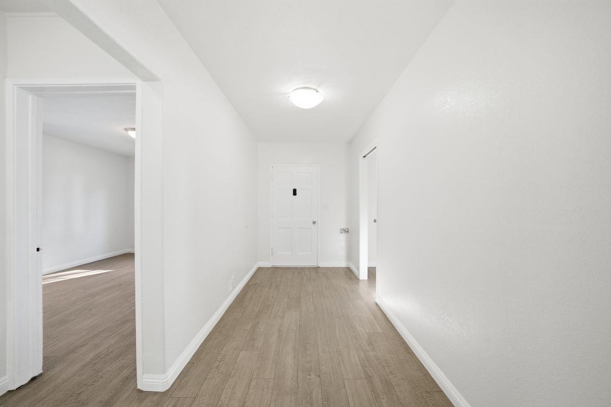 772 W Maitland St - Photo 5 of 10