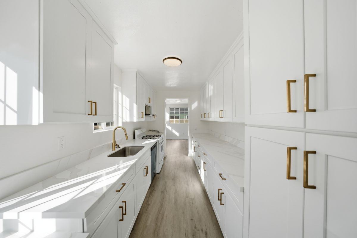 772 W Maitland St - Photo 7 of 10