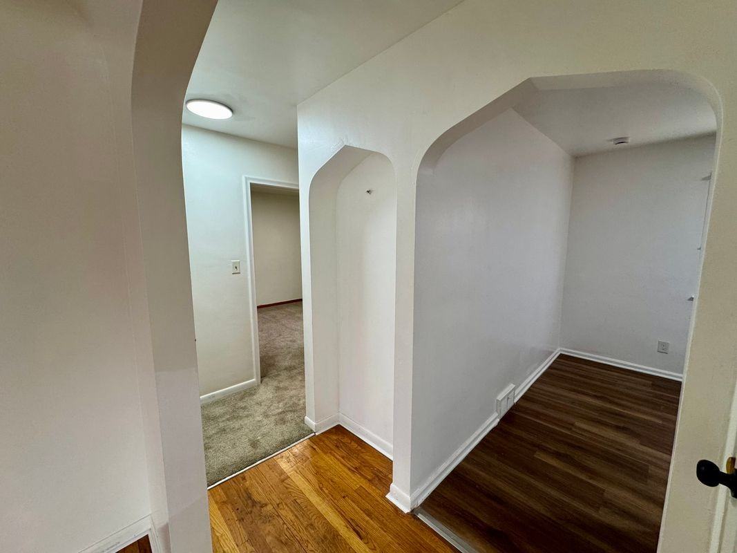 3734 Capitol Ave - Photo 7 of 19