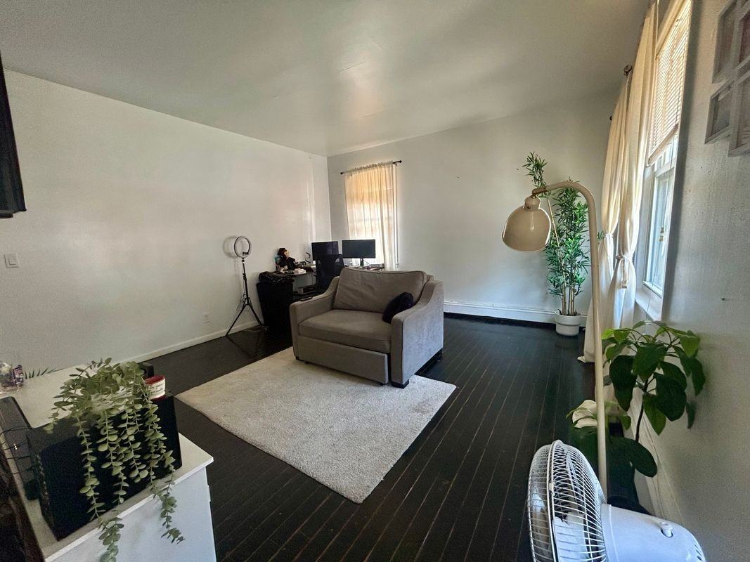 631 Warburton Ave ##2f - Photo 3 of 5