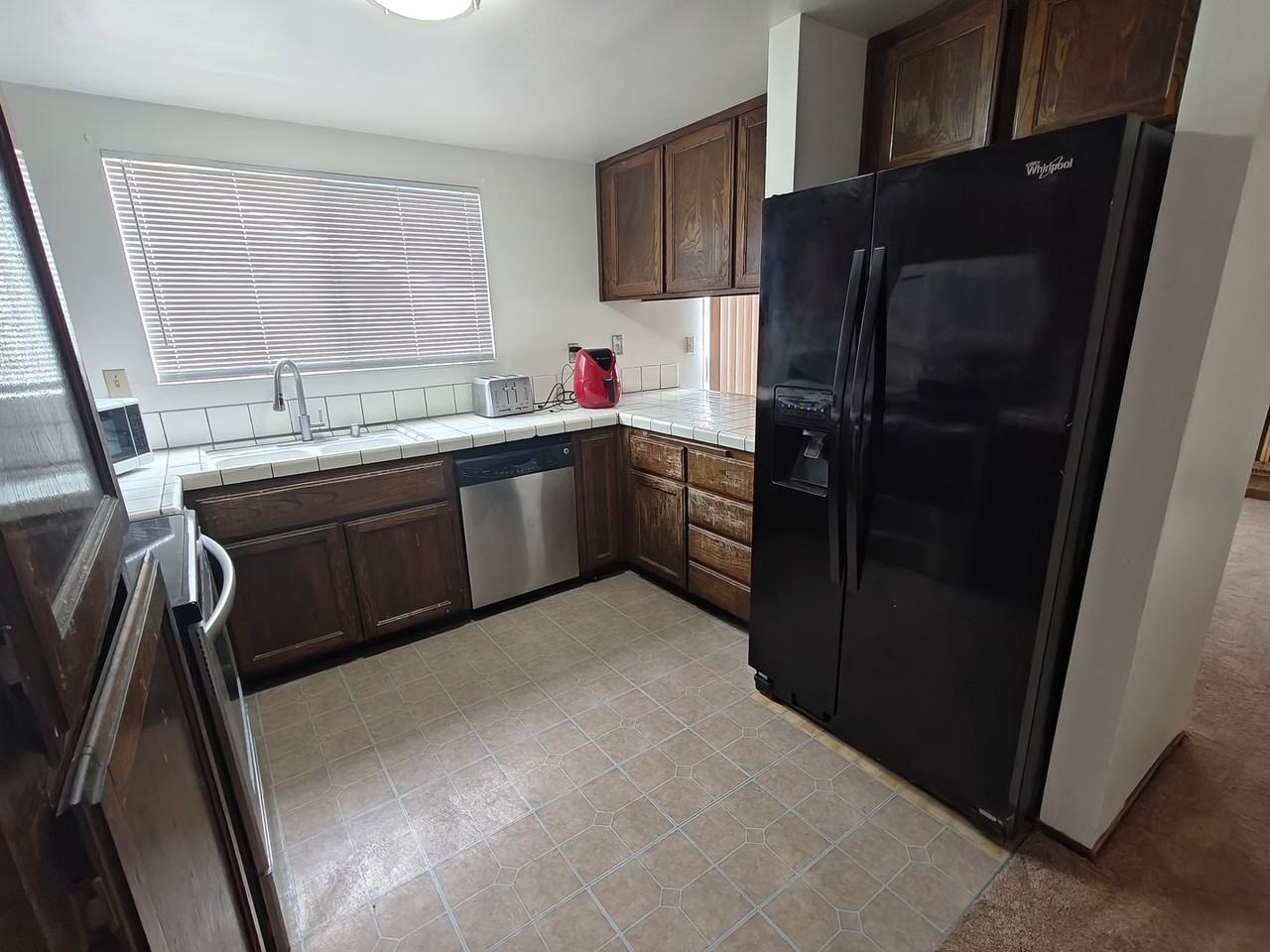 4931 Friar Ave - Photo 3 of 17