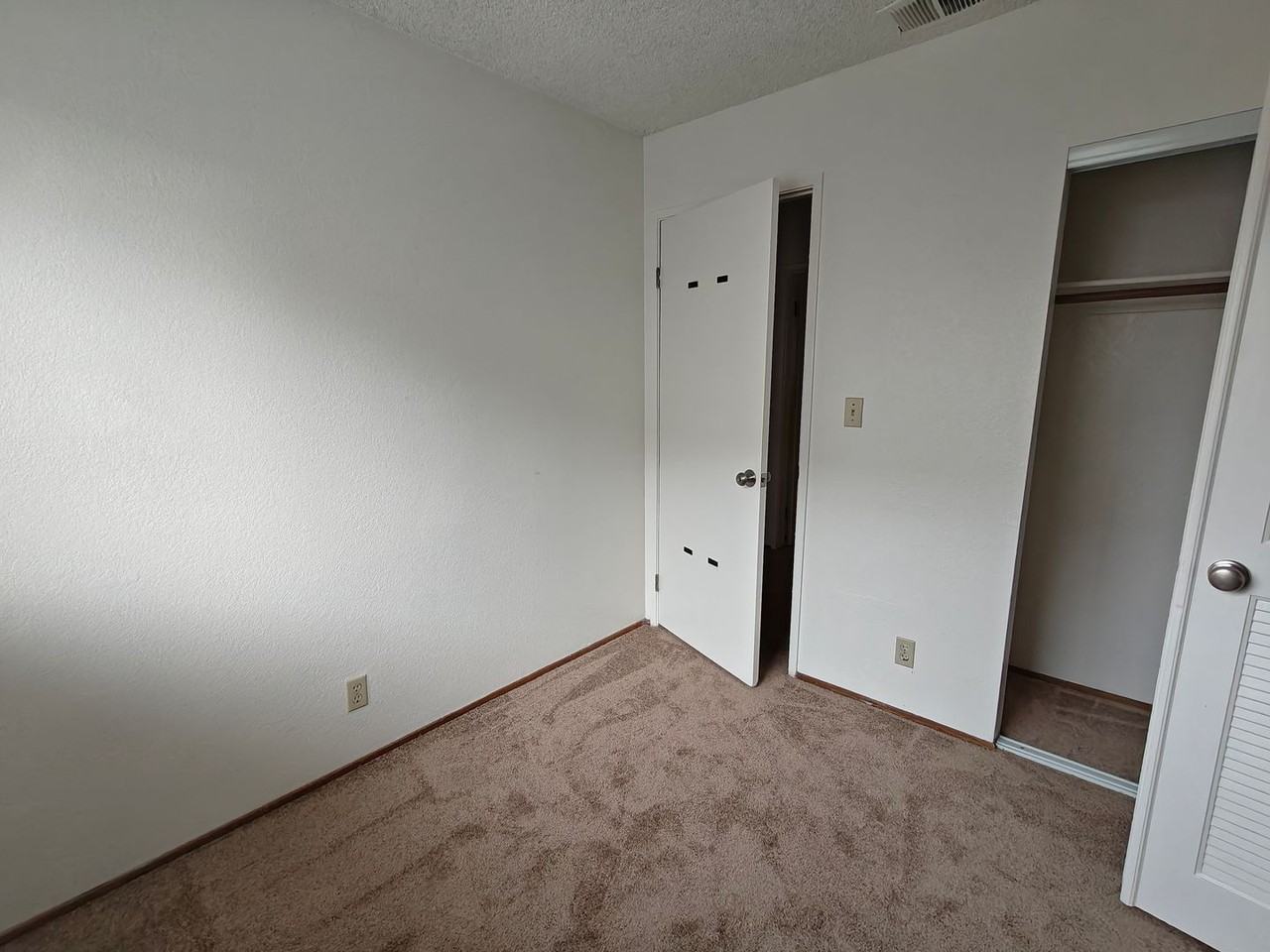 4931 Friar Ave - Photo 7 of 17