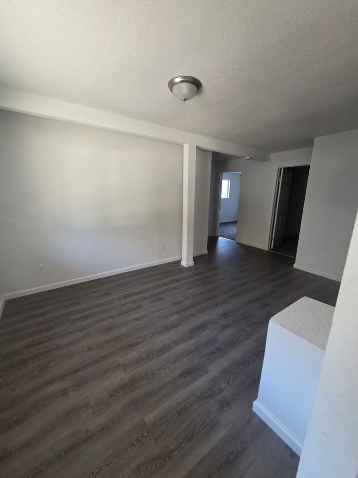 205 S Main St - Photo 3 of 8