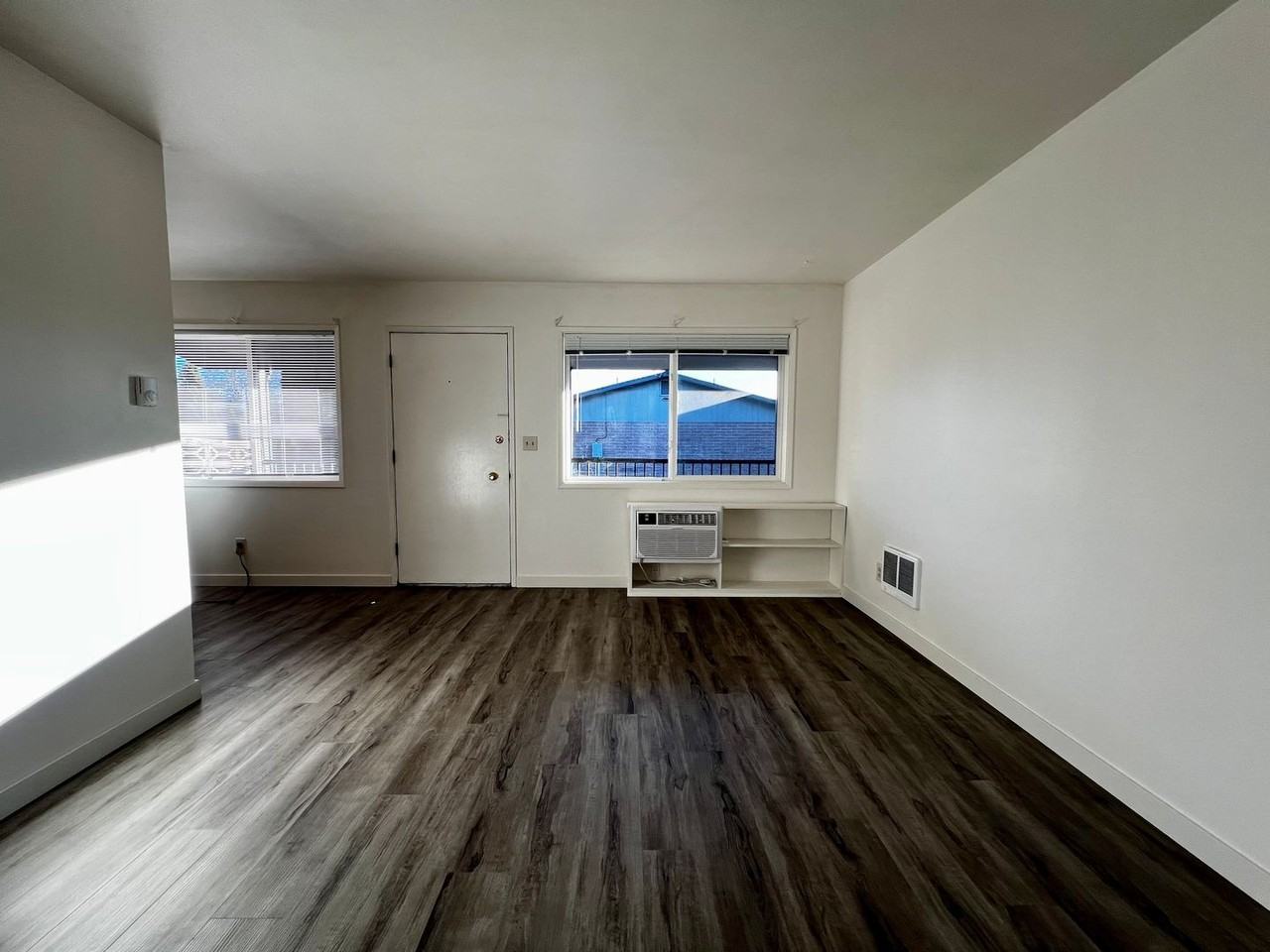 2705 W Nob Hill Blvd #R1 - Photo 7 of 28