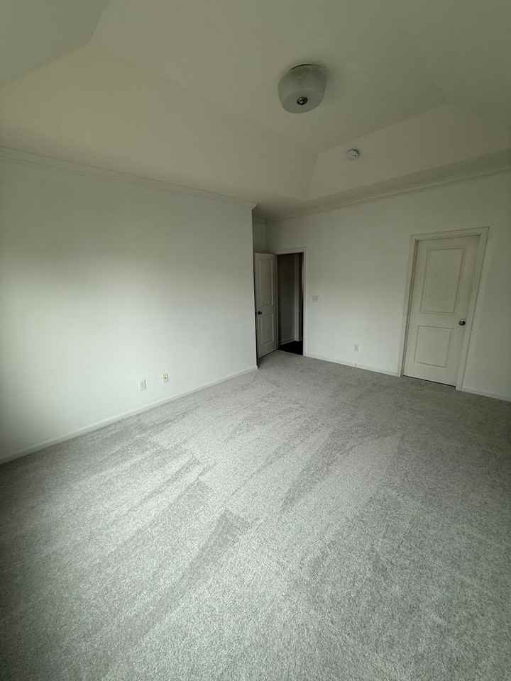 5954 River Meadow Ct - Photo 3 of 27