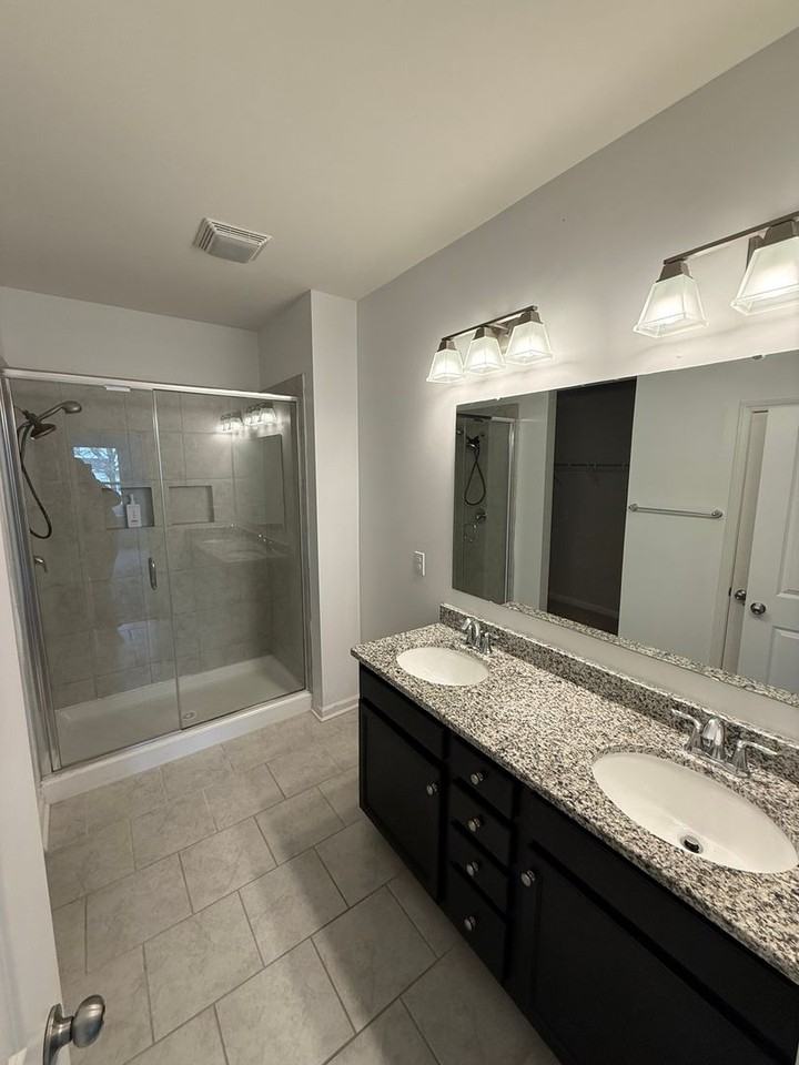 5954 River Meadow Ct - Photo 4 of 27