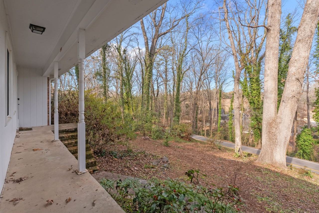 406 Rock Creek Rd - Photo 4 of 32