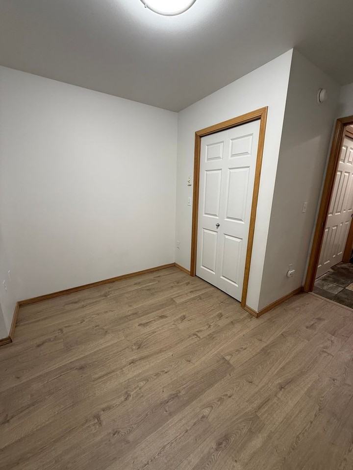 14338B Lenora Pl N - Photo 7 of 18