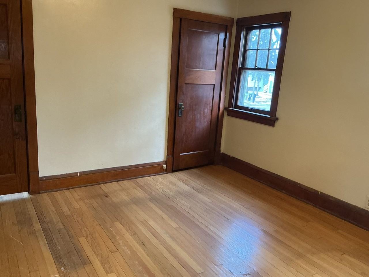 2924 N 56th St - Photo 2 of 11