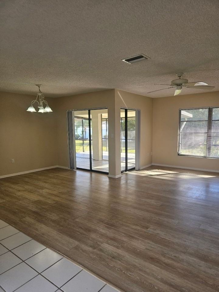 521 Meridan Ave Nw - Photo 3 of 18